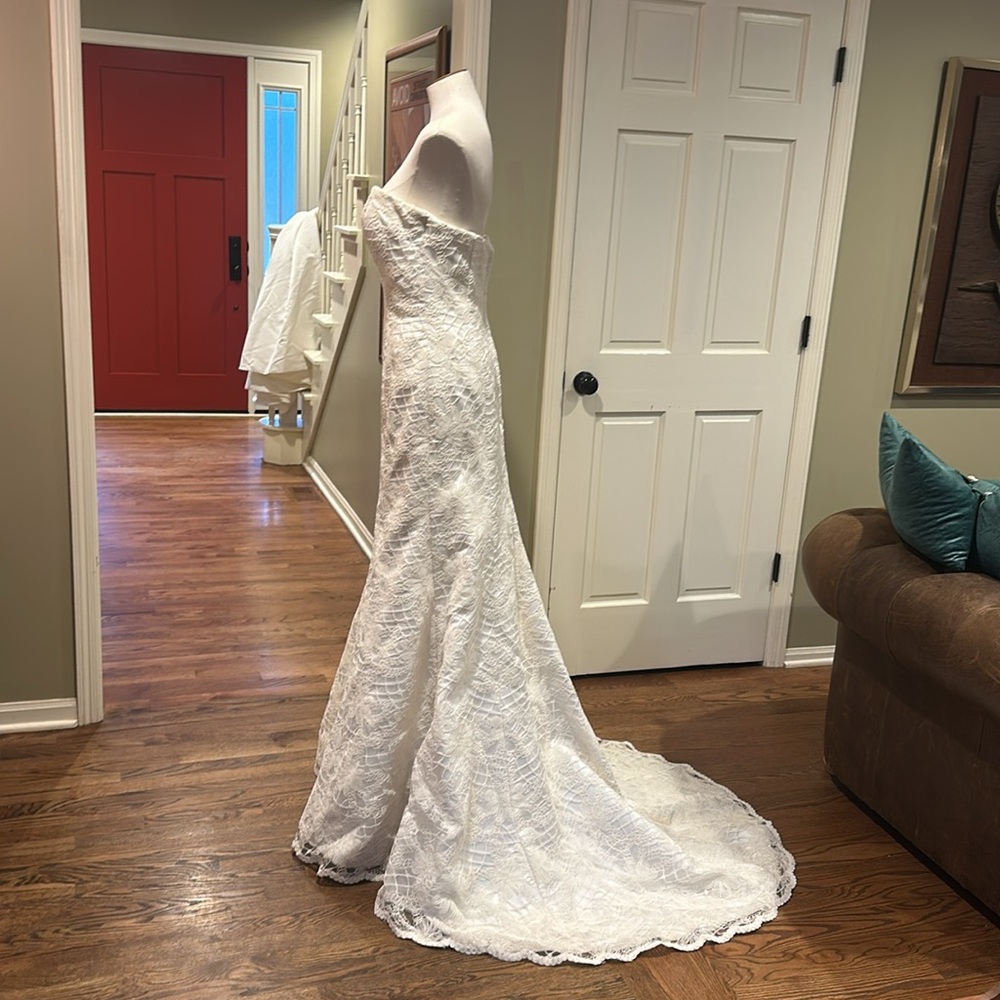 STUNNING D’Amour Bridal Gown Ivory guipure lace Strapless Floor Length Corset - Picture 6 of 12